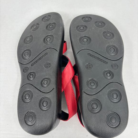 Aerosoft Deke Thong Sandals Size EU 39 Red Faux Leather Toe Post Sling Back - Picture 7 of 9